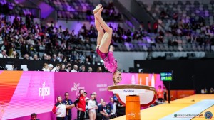 wag aa f damato asia ita sfe09245 copia simone ferraro ph